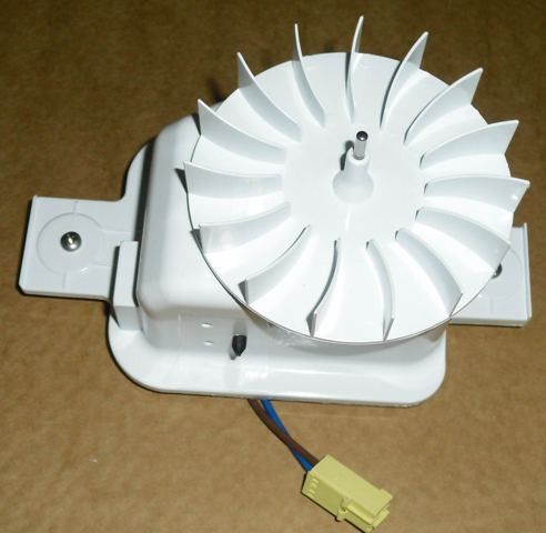 Мотор хладилник BEKO (вентилатор), комплект с перка